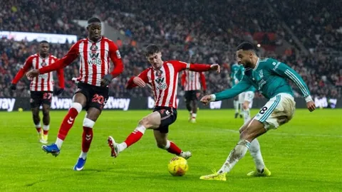 霍村终破连败阴霾，多特蒙德遭遇败绩