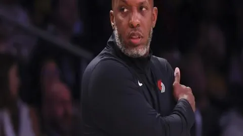 昨晚激战3连胜！土篮甲22时巅峰对决，揭秘费伦巴治与公牛新纪录之夜！